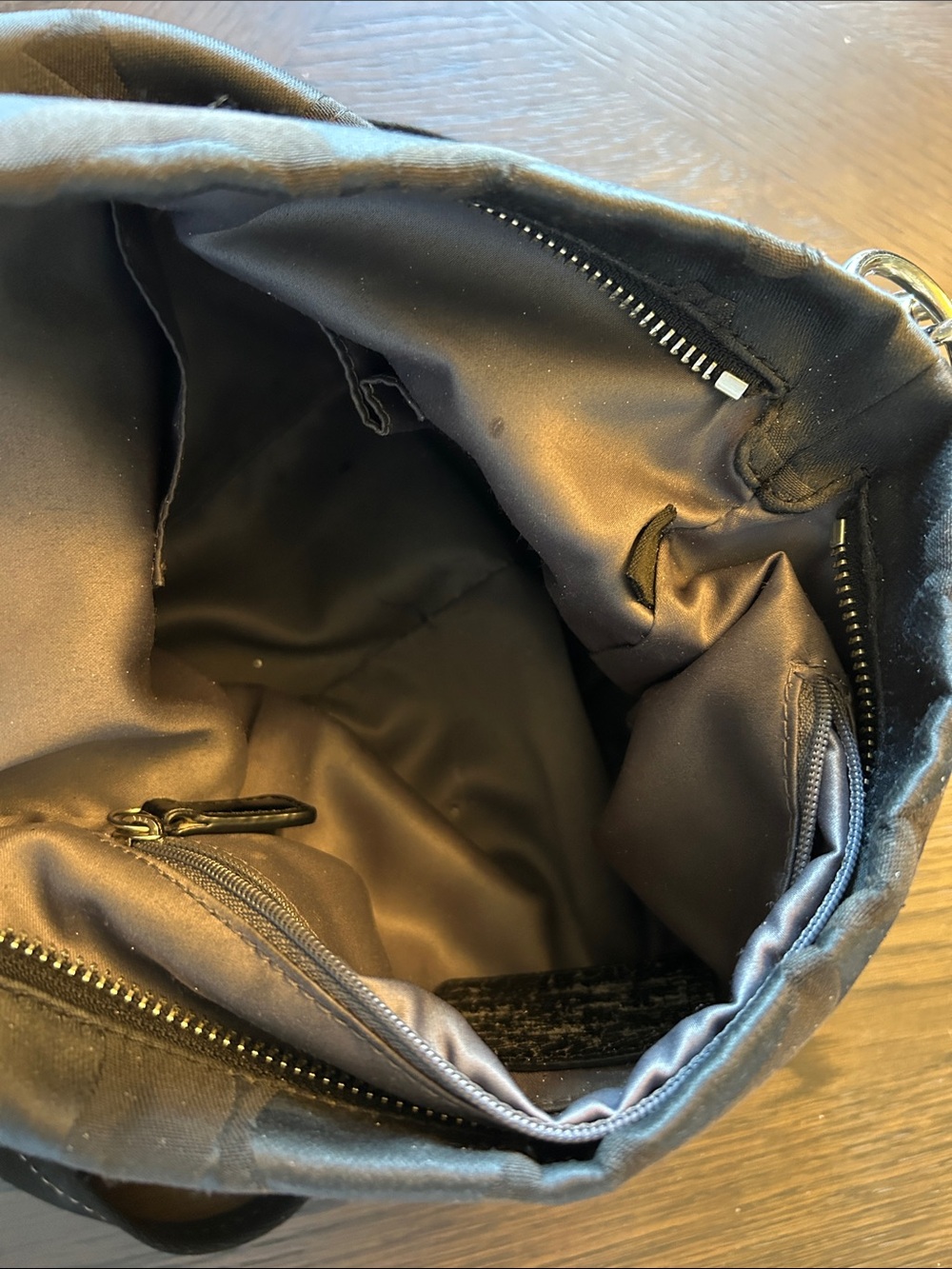 Coach Black Signature Sateen Crossbody w Stud Accents EXCELLENT CONDITION 12x10 - Picture 8 of 11